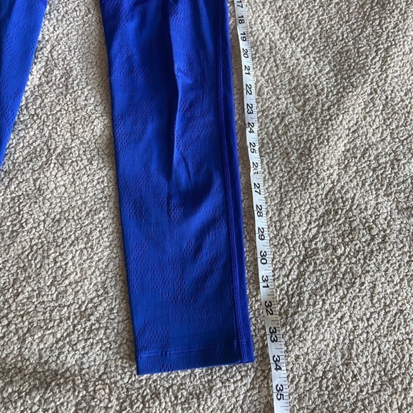 🔸 Under Armour 🔸 royal blue leggings - Picture 6 of 7